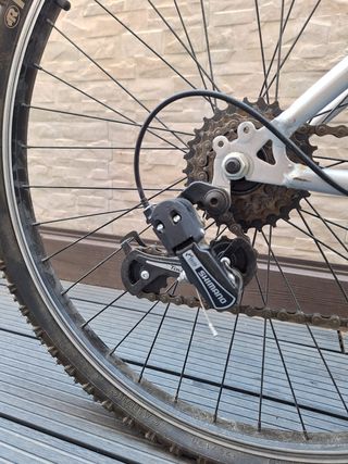 Bicicleta montaña KX de color aluminio