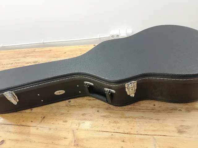 Guitarra Yamaha FSX830C electroacústica + estuche