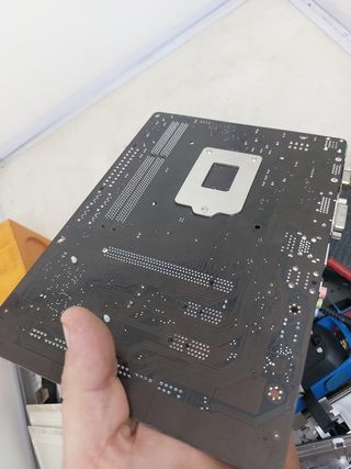 Placa base Gigabyte GA-H81M-DS2V