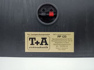 Altavoces T+A 3 vías negros