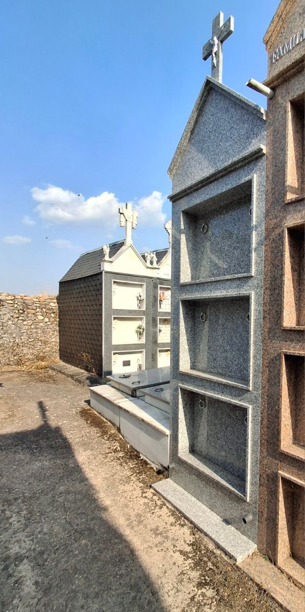 Nichos Cementerio: 3 Nichos mármol