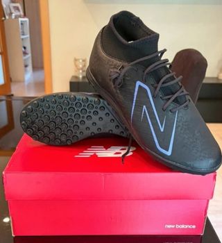 Botas fútbol New Balance Tekela 43