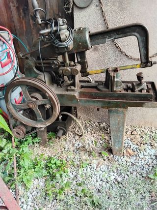 Sierra cinta metálica antigua