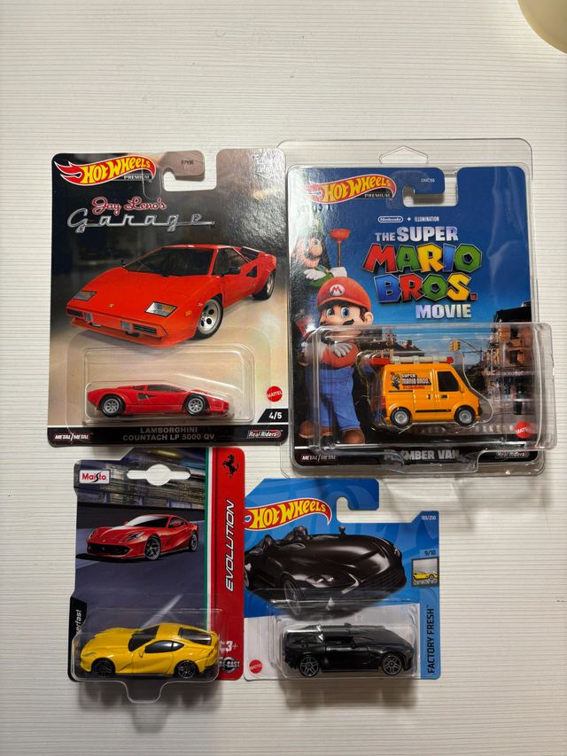 Pack 4 coches Hot Wheels y Maisto