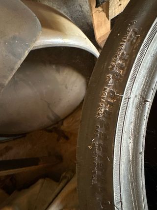 4 Ruedas Federal 235/35 R19 usadas