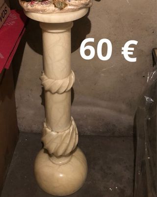 Lámpara alabastro tallada