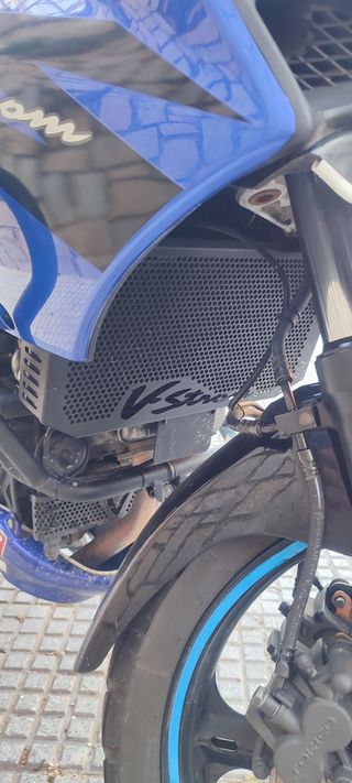 Suzuki Vstrom DL650 Azul