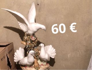Preciosa escultura palomas