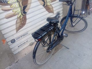 Bicicleta eléctrica Holandesa