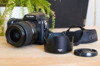 Fujifilm GFX 50S + Objetivo 45mm 2.8 GF