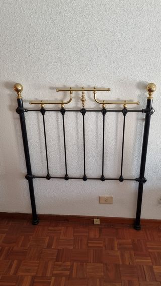 2 Cabeceros de cama metal negro y laton
