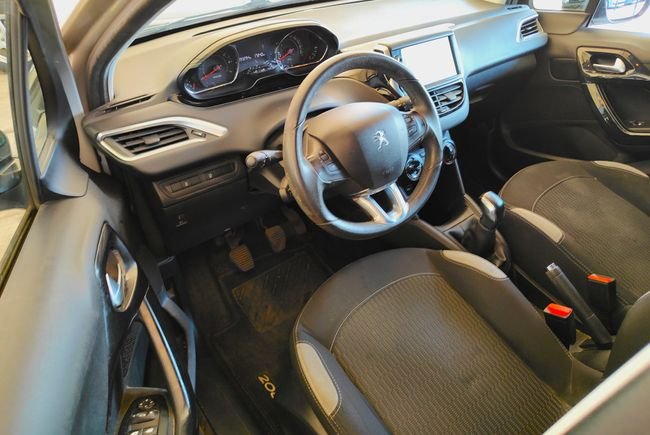 Peugeot 208 2015, foto 8