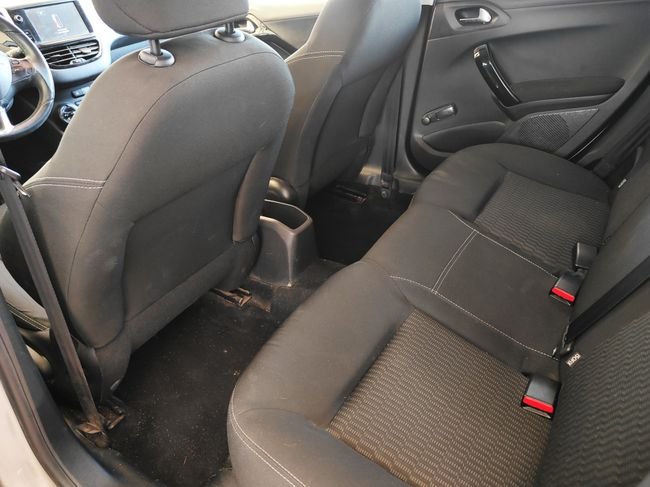 Peugeot 208 2015, foto 11