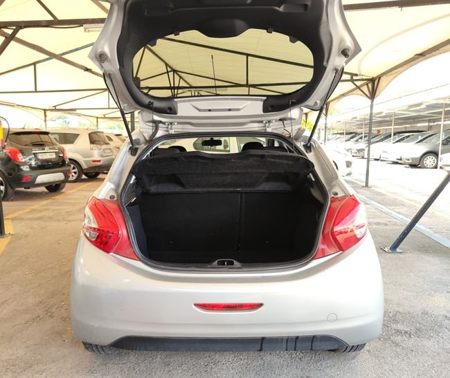 Peugeot 208 2015, foto 13