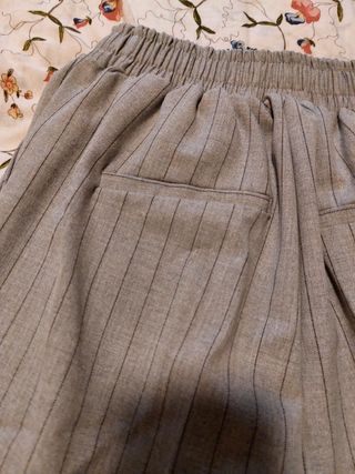 Pantalones chinos grises