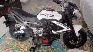 Moto eléctrica infantil 12V