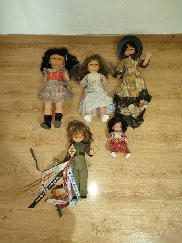 5 Muñecas Antiguas (60+ años)