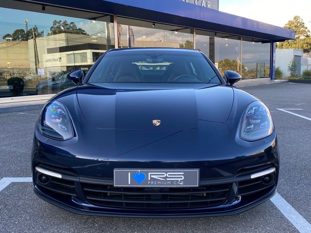 Porsche Panamera 4S