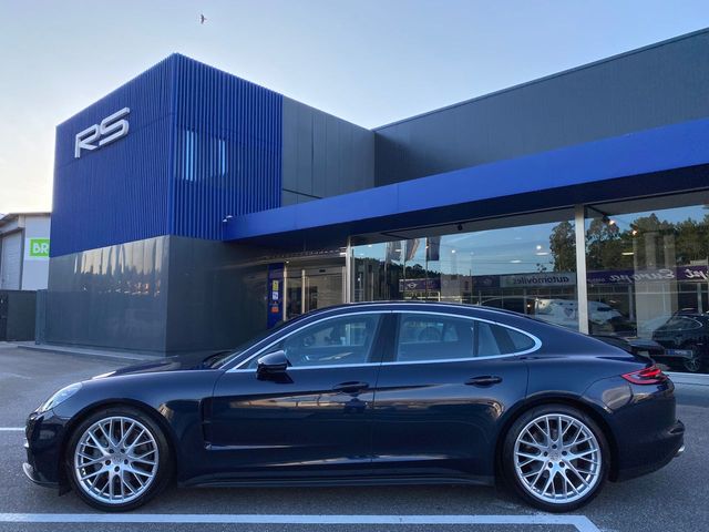 Porsche Panamera 4S
