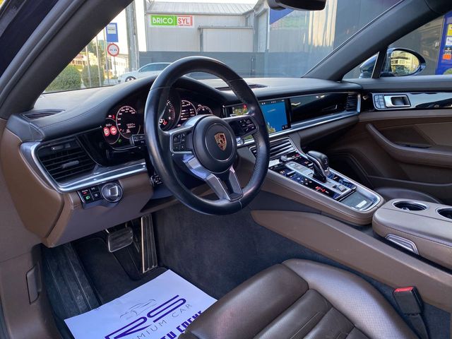 Porsche Panamera 4S