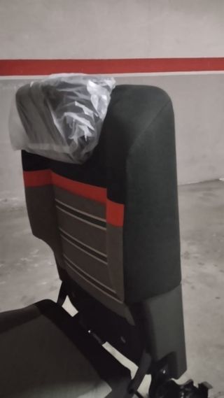 Asientos plegables nuevos de Citroen Berlingo