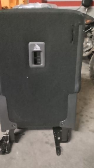 Asientos plegables nuevos de Citroen Berlingo
