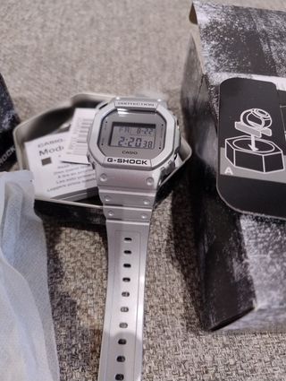 Casio G-Shock,plata
