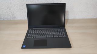 Ordenador portátil Lenovo mod. V130 V15