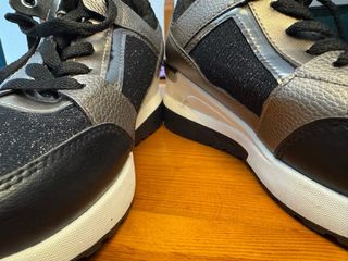 Zapatillas mujer negras y plateadas