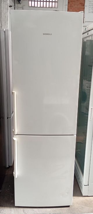 Nevera Siemens 185cm - 60cm ancho