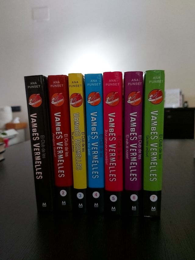 El club de les vambes vermelles 7 primers títols