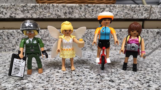 Lote Playmobil serie sobre sorpresa