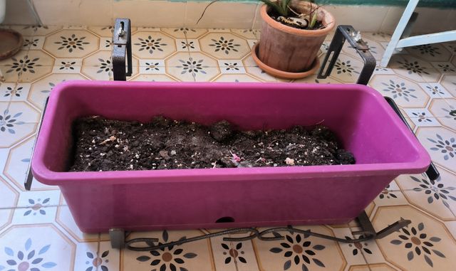 Jardinera balcón + soporte