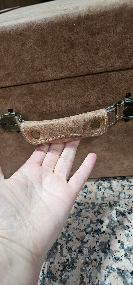 Maleta vintage marrón