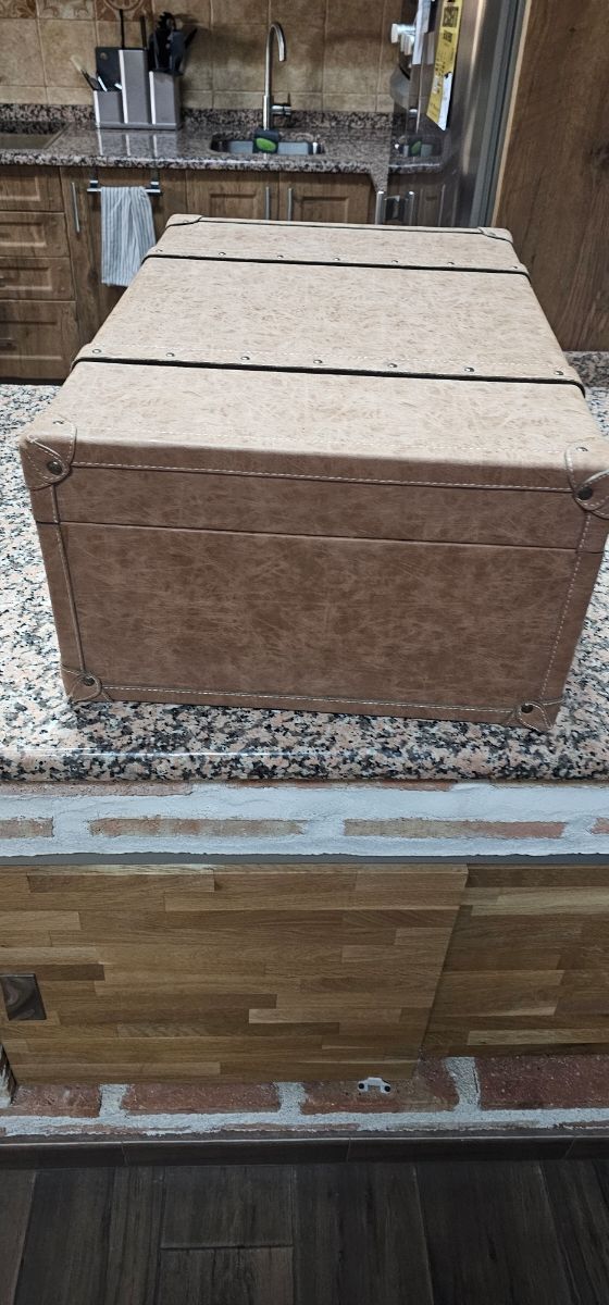 Maleta vintage marrón