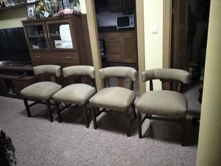 4 Sillones beige y marrón