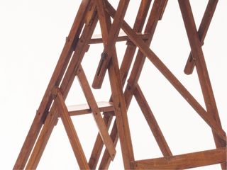 Escalera antigua de madera