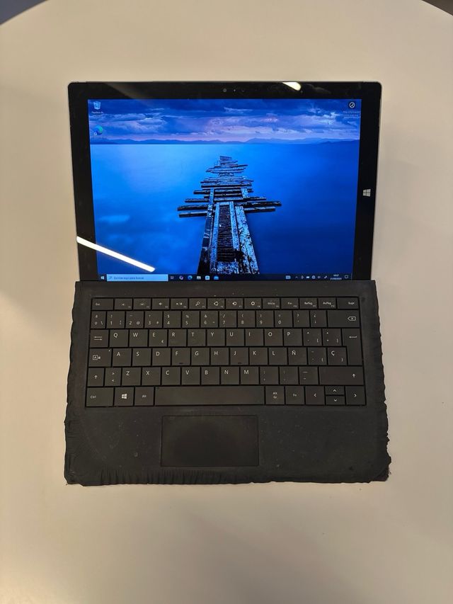 Microsoft Surface Pro 3 (2015) - i5, 4GB