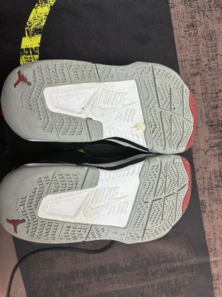 Zapatillas Nike Jordan 38 - Negras/Rojas