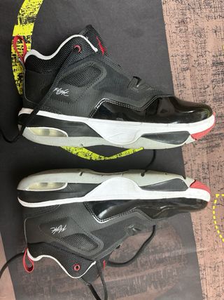 Zapatillas Nike Jordan 38 - Negras/Rojas
