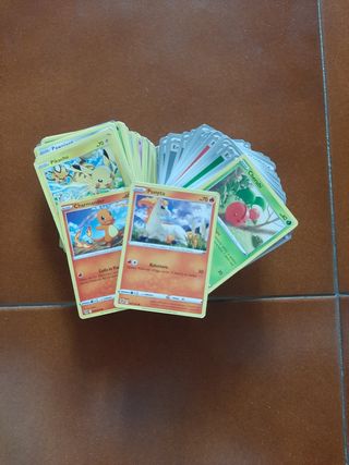 Carte Pokemon - 155 pezzi