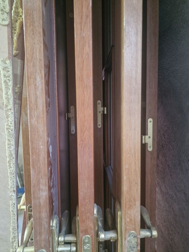 4 Puertas interiores apert izquierda madera maciz