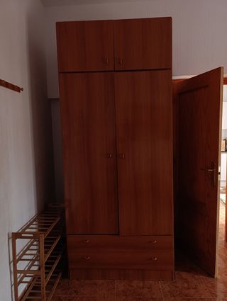 Armario ropero madera marrón