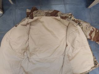 Chaquetón militar beige-marrón. M