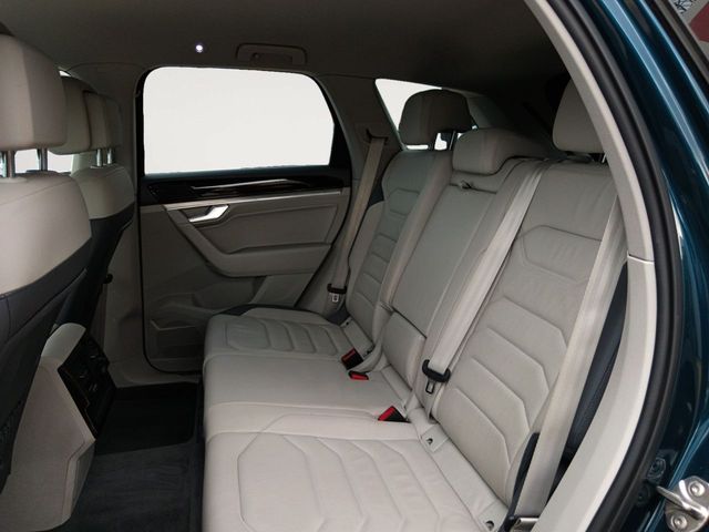 Volkswagen Touareg Pure