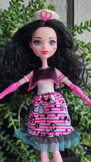 Bambola Monster High draculaura