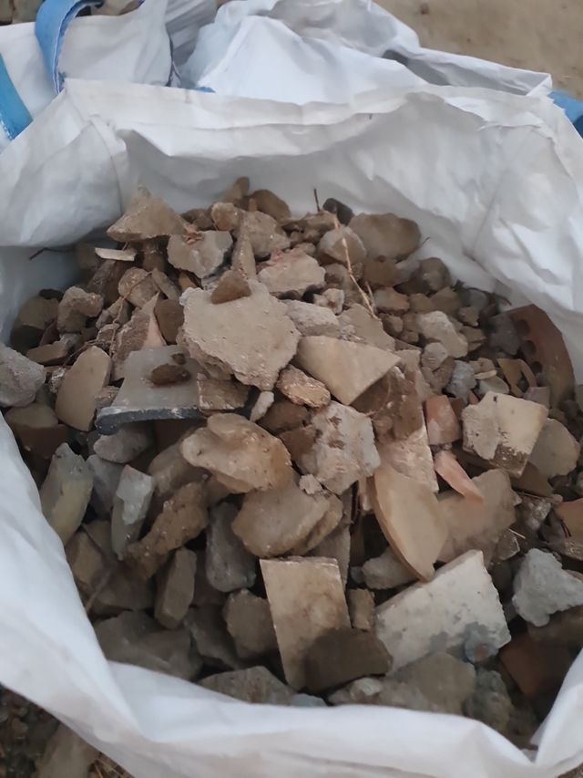 Se regala Escombro construcción - 7 sacas