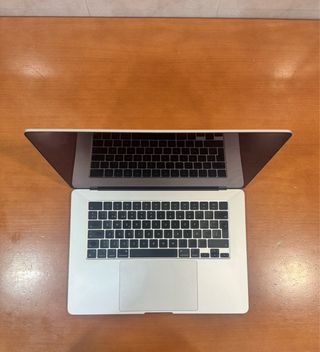 MacBook Air 15" M2 (2023) Plata