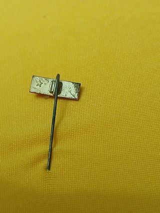 Spilla AVIS vintage