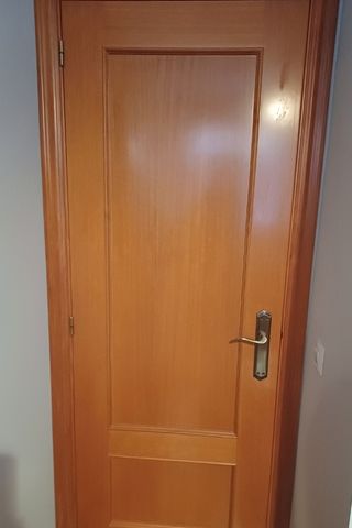 5 Puertas interiores madera